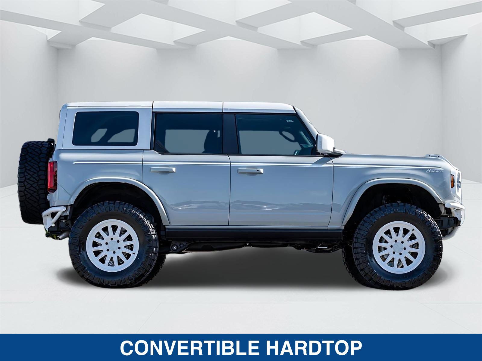New 2026 Ford Bronco Heritage Edition AWD/4WD image 2
