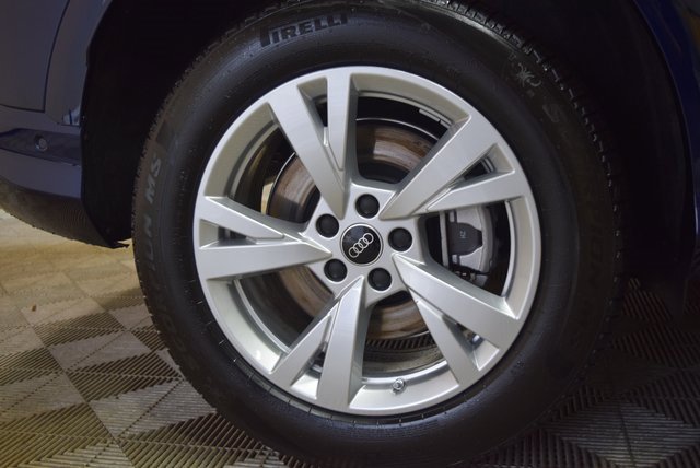 New 2025 Audi Q5 Premium image 11