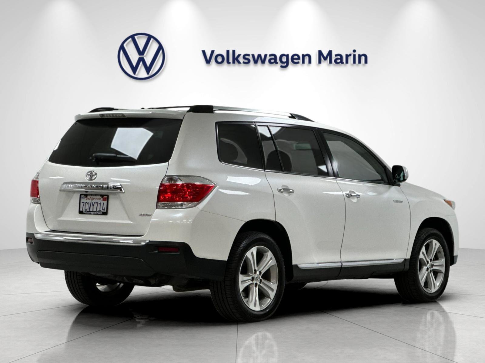 Used 2013 Toyota Highlander Limited AWD/4WD image 5