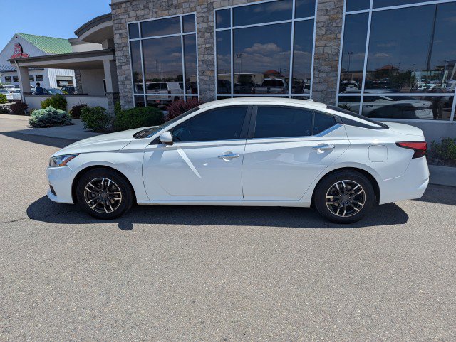 Used 2020 Nissan Altima 2.5 S FWD image 2