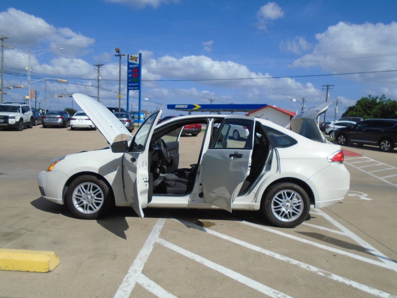 Used 2009 Ford Focus SE FWD image 25