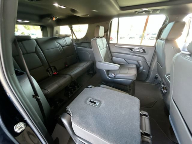New 2026 Chevrolet Suburban RST w/ Comfort Package AWD/4WD image 28