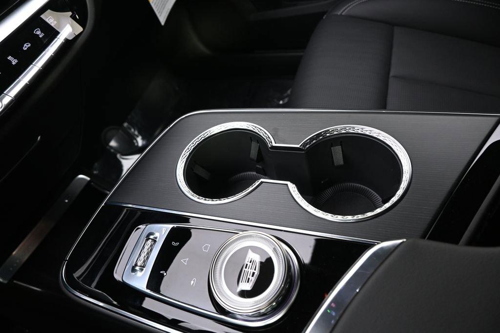 New 2026 Cadillac Lyriq Premium Luxury AWD/4WD image 31