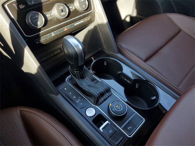 Certified 2023 Volkswagen Atlas SEL R-Line image 23