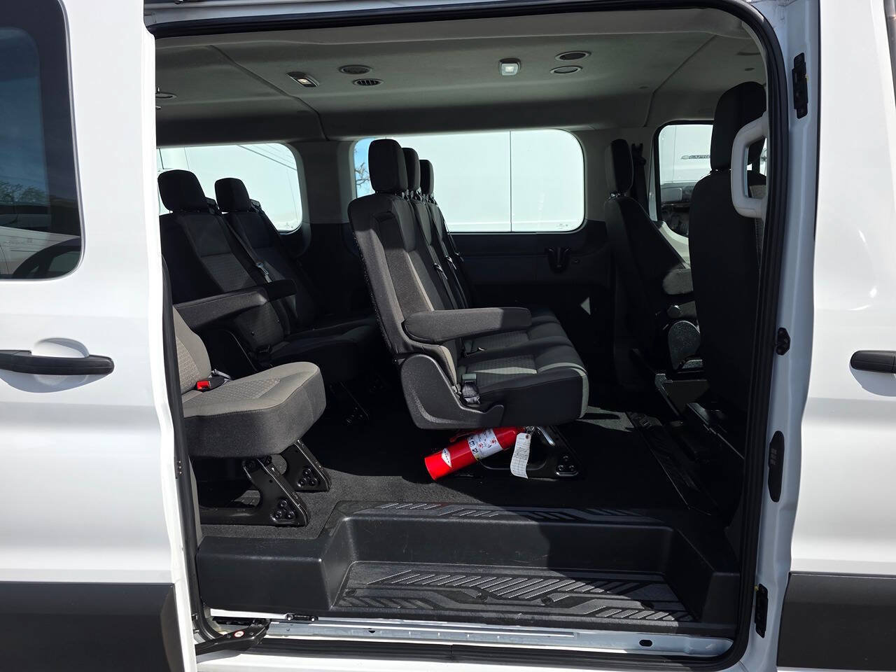 Used 2023 Ford Transit 350 XLT RWD image 20