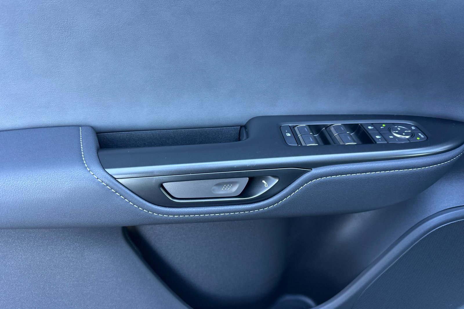 New 2026 Lexus RZ 350e 2WD image 10