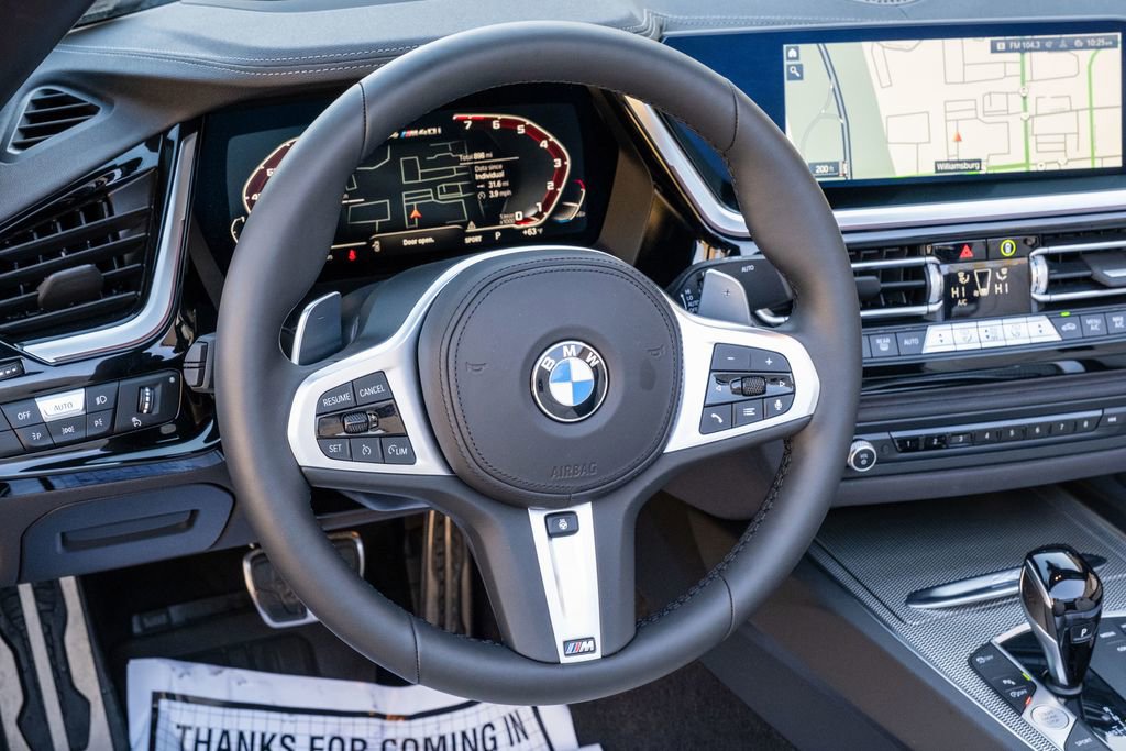 Used 2022 BMW Z4 M40i w/ Premium Package image 25