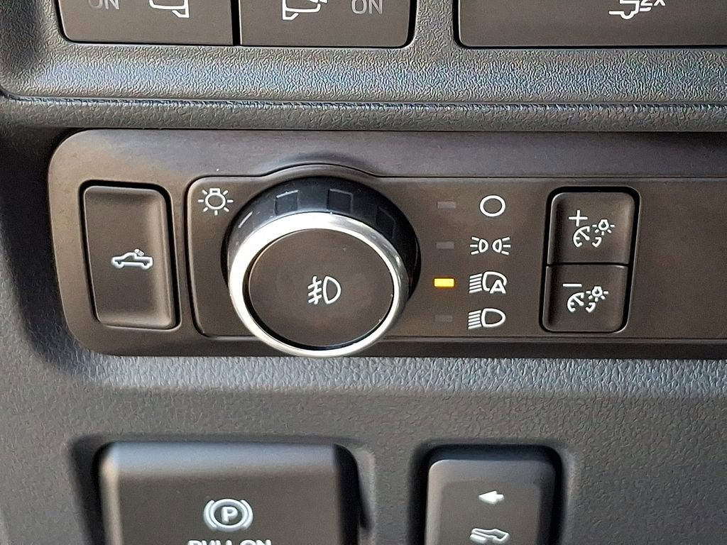 Used 2024 Ford F150 Lariat w/ FX4 Off-Road Package image 25