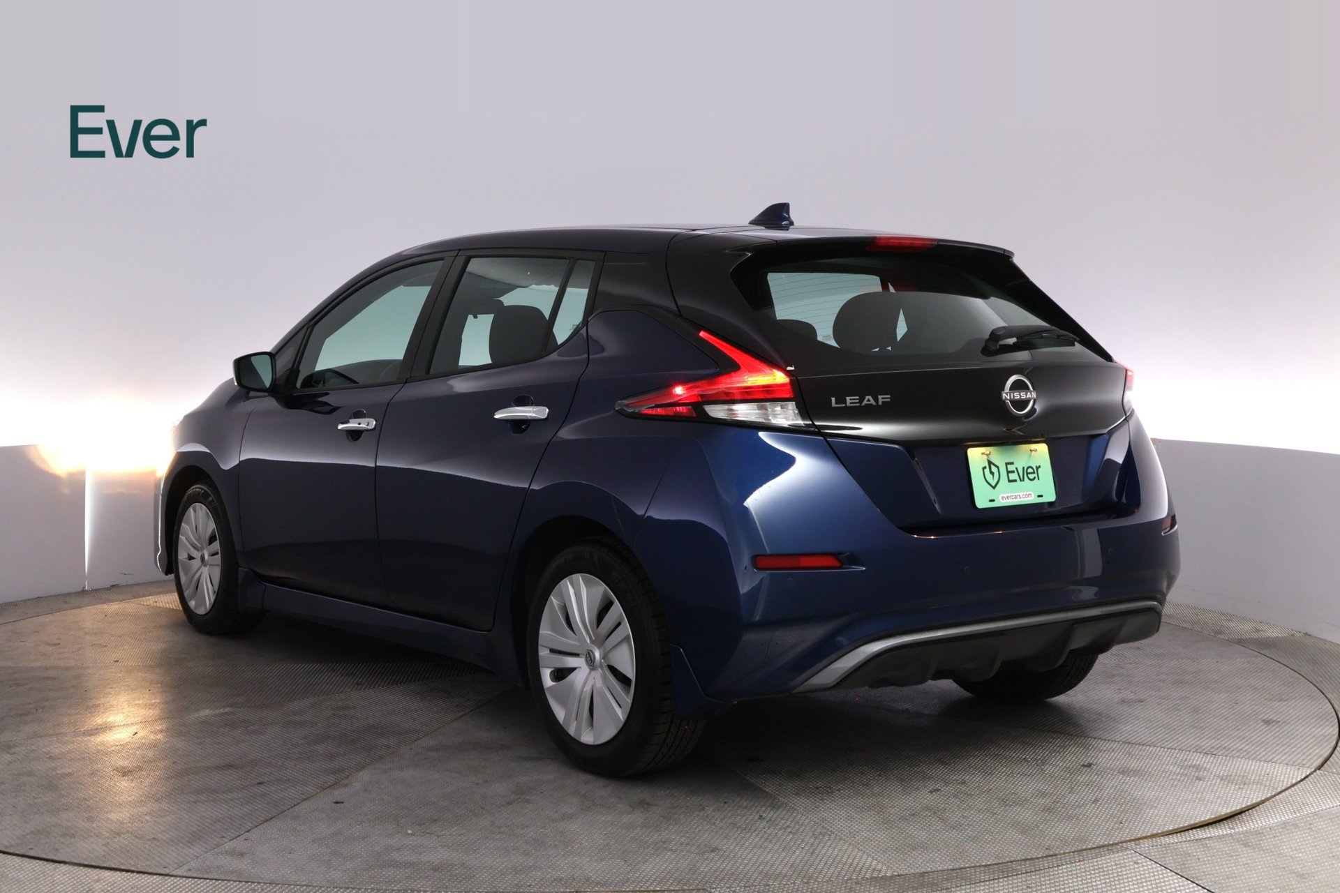 Used 2025 Nissan Leaf S FWD image 17