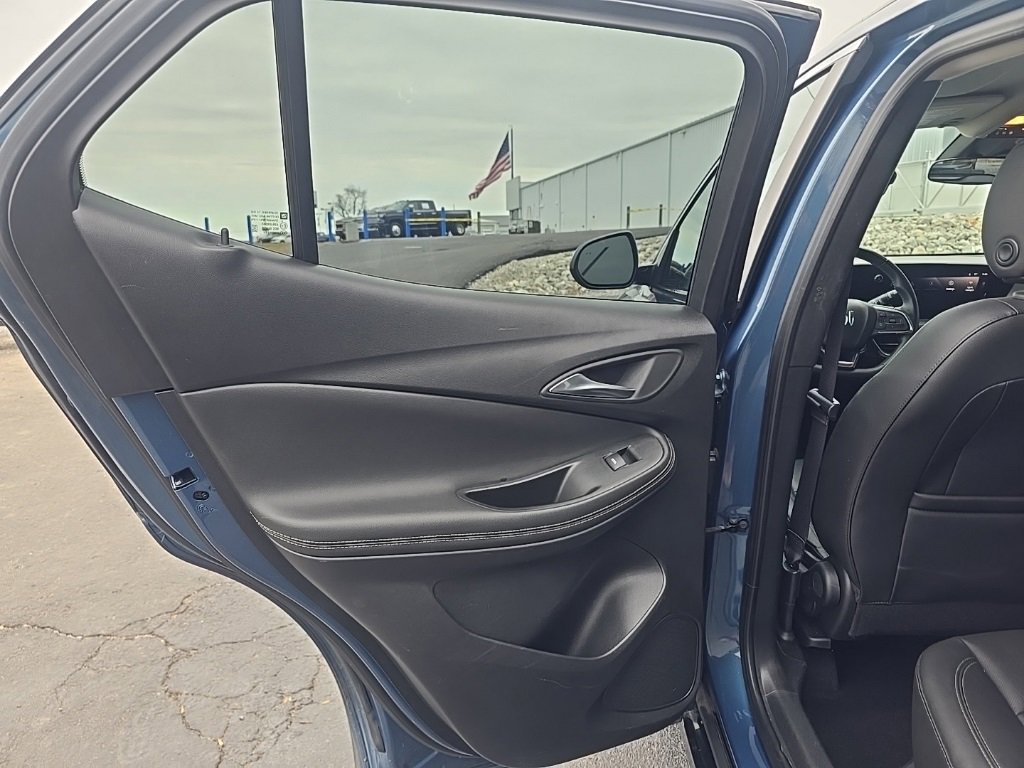 Used 2024 Buick Encore GX Sport Touring image 17