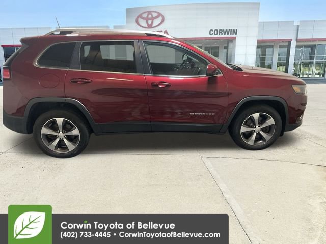Used 2019 Jeep Cherokee Limited image 9