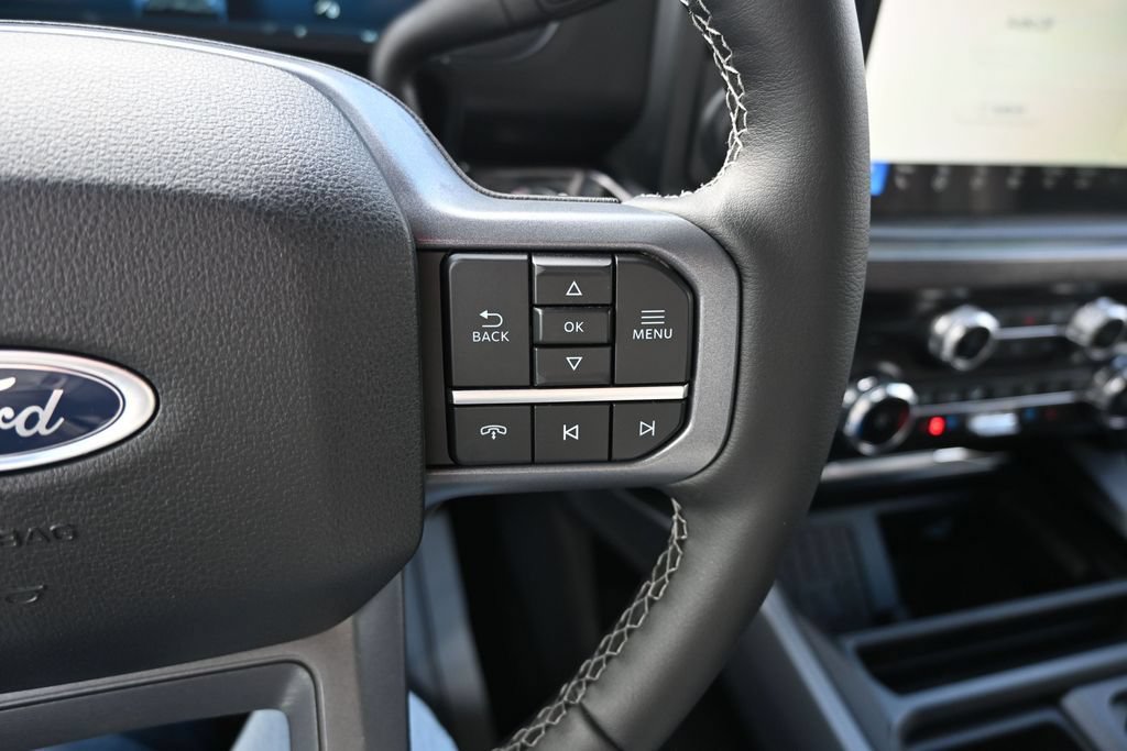 Used 2026 Ford F250 Lariat w/ Black Appearance Package AWD/4WD image 33