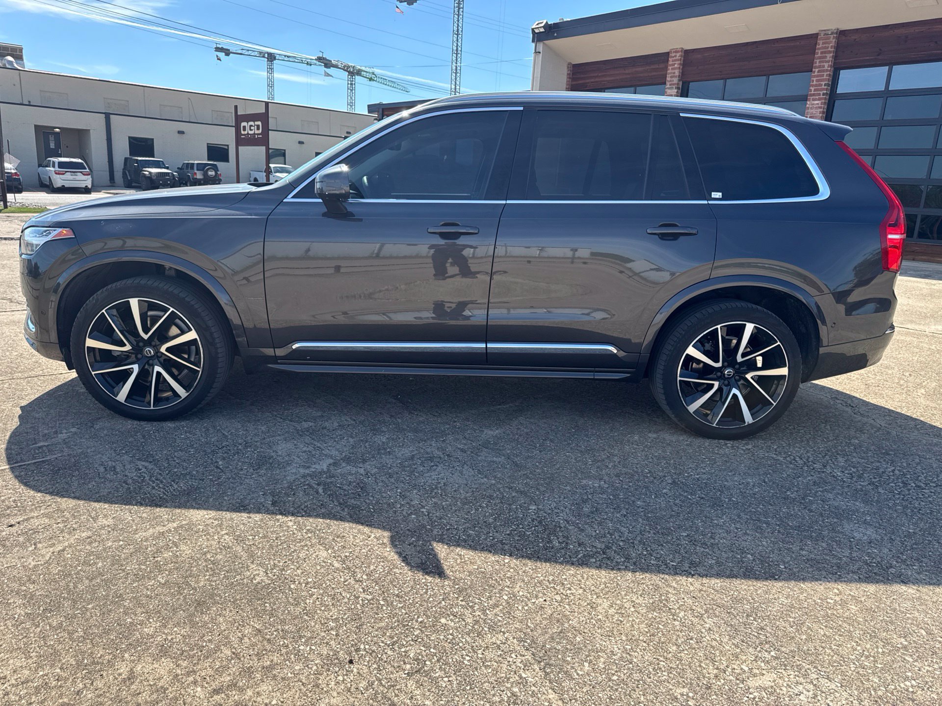 Used 2024 Volvo XC90 B5 Plus w/ Protection Package Premier AWD/4WD image 8
