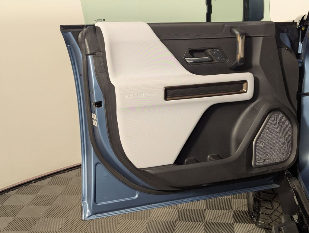 Used 2024 GMC Hummer EV 3X w/ Omega Edition image 53