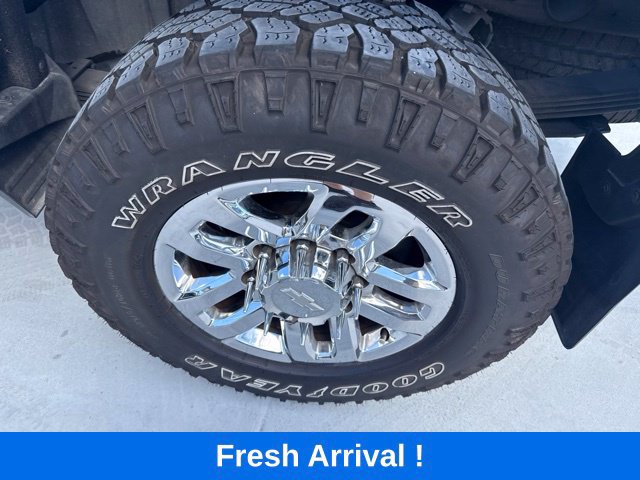 Used 2019 Chevrolet Silverado 2500 LTZ w/ Duramax Plus Package AWD/4WD image 19