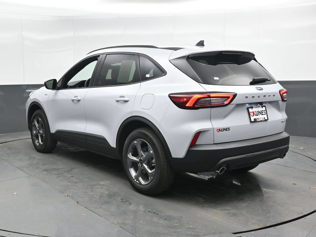 Used 2026 Ford Escape ST-Line AWD/4WD image 11