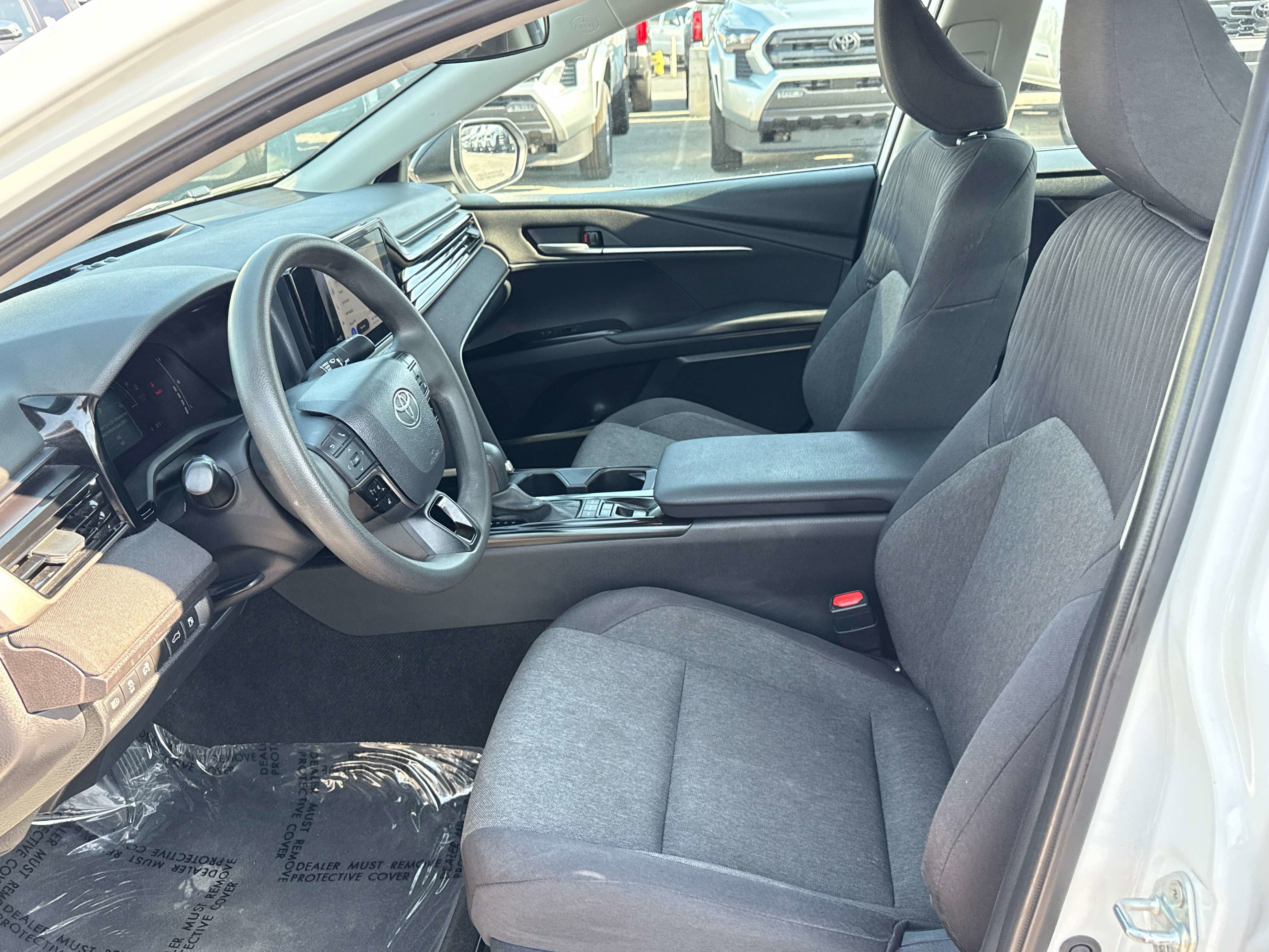 Used 2025 Toyota Camry LE FWD image 10