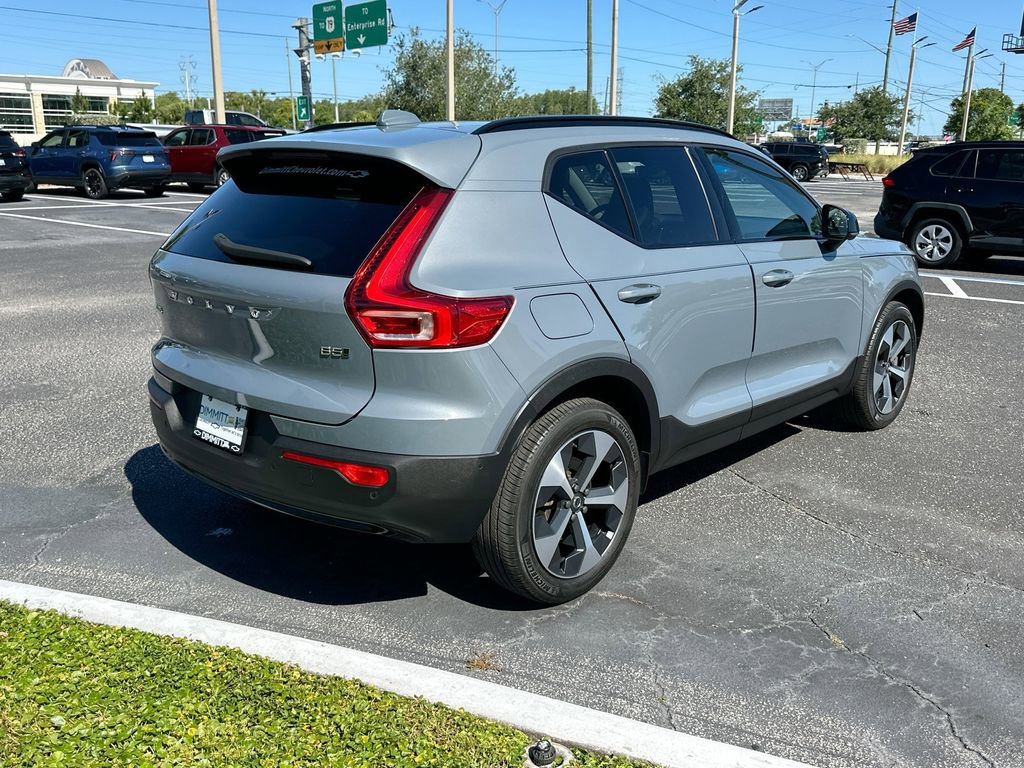 Used 2023 Volvo XC40 B5 Ultimate AWD/4WD image 5