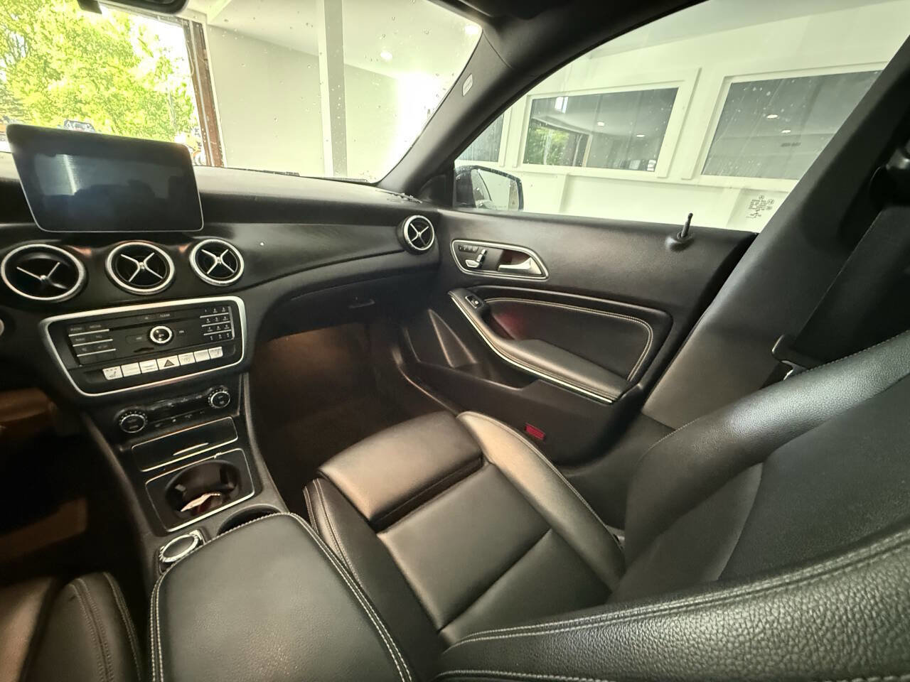 Used 2019 Mercedes-Benz CLA 250 image 25