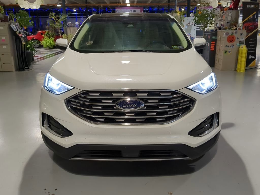 Used 2020 Ford Edge SEL w/ Convenience Package AWD/4WD image 2