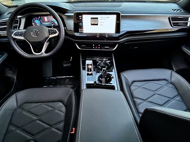 New 2026 Volkswagen Atlas Cross Sport SE image 11