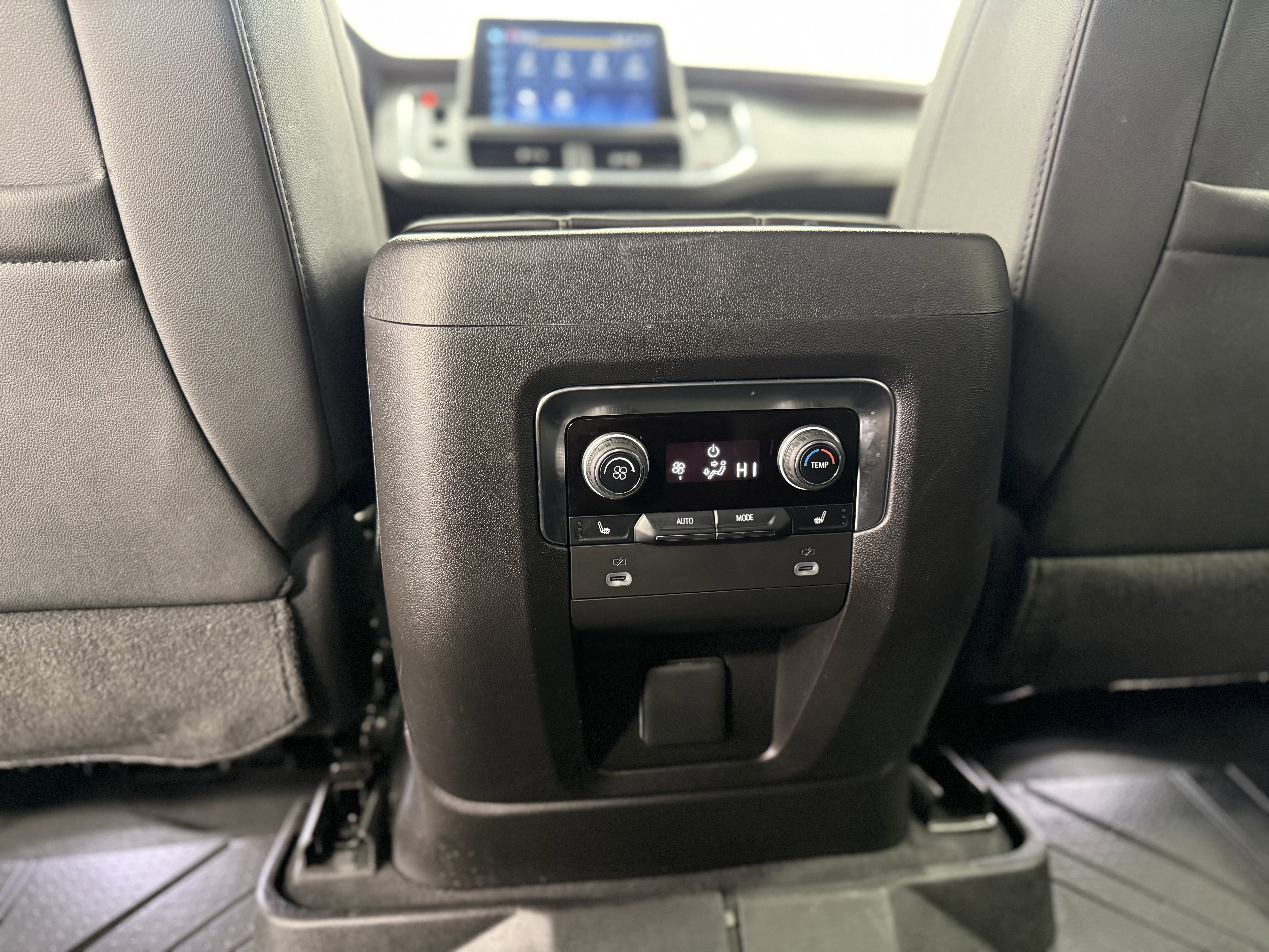 Used 2024 Chevrolet Tahoe Premier image 28