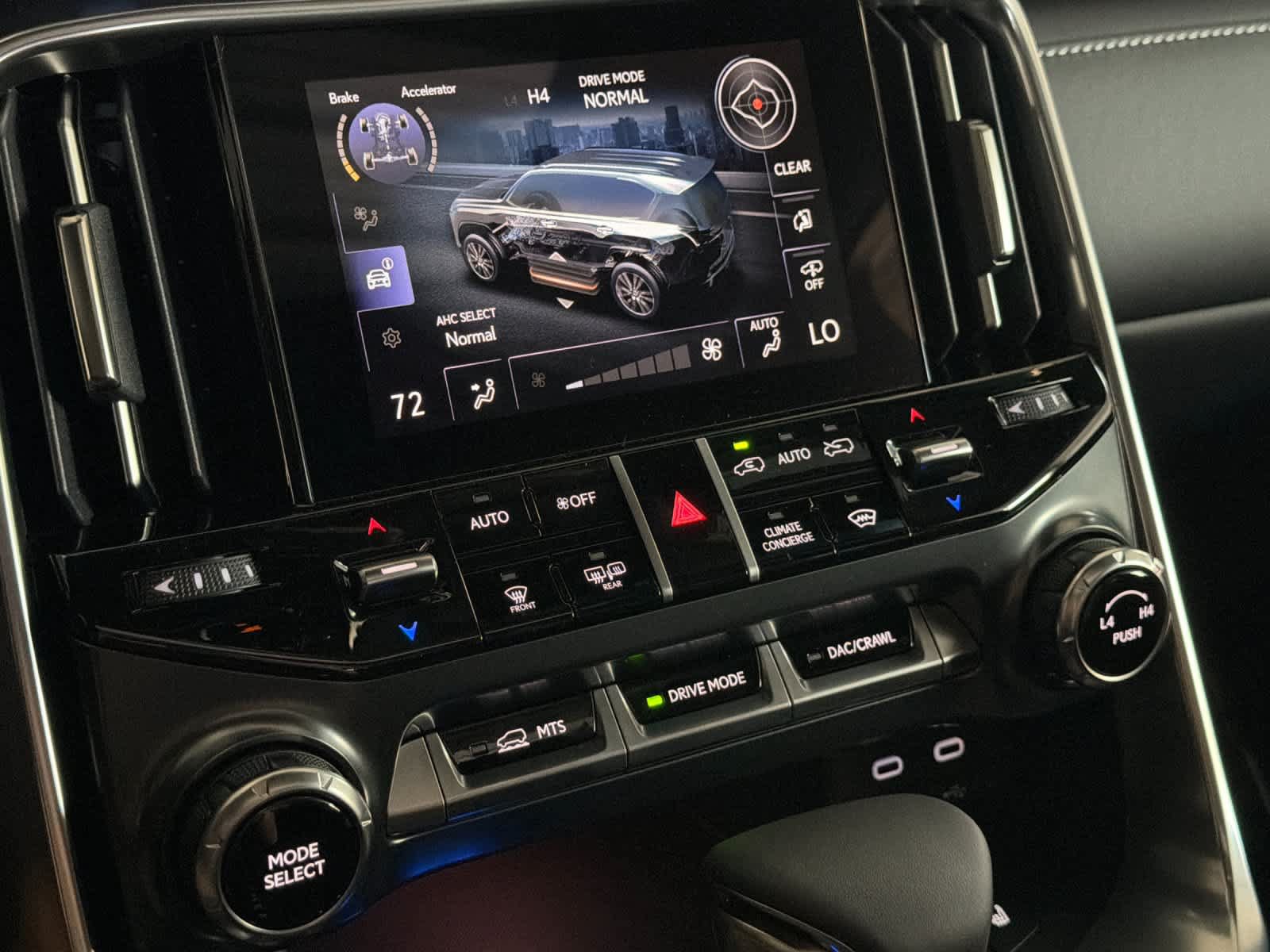 New 2026 Lexus LX 600 4WD w/ Luxury Package image 23