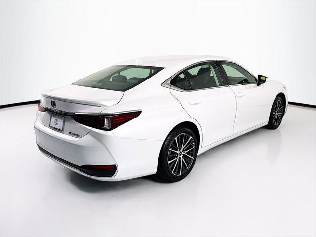 Certified 2025 Lexus ES 300h w/ Premium Package FWD image 5