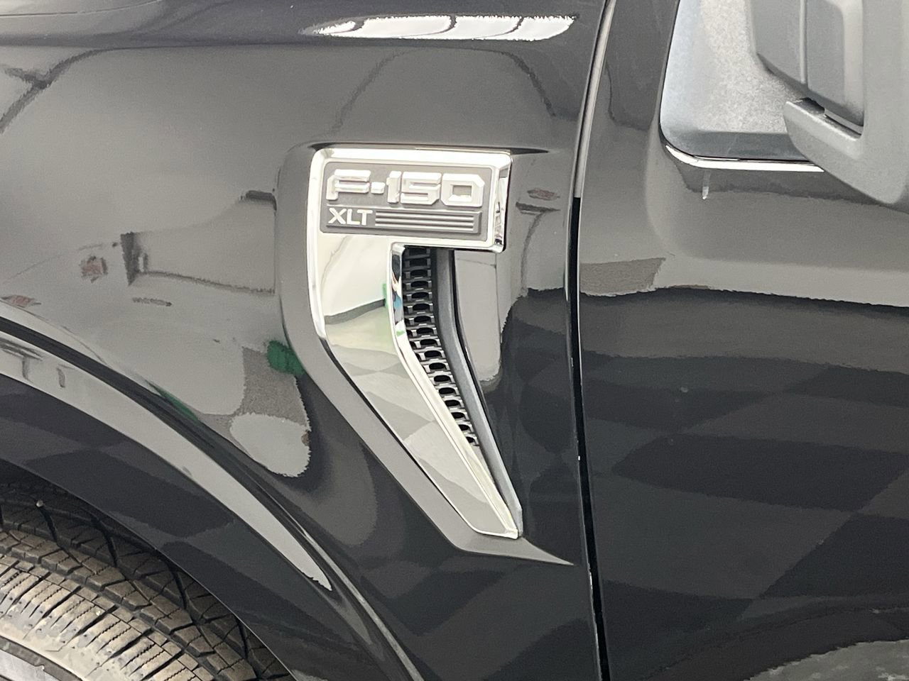 Certified 2023 Ford F150 XLT w/ Equipment Group 301A Mid AWD/4WD image 33