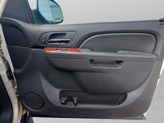 Used 2012 GMC Yukon SLT w/ SLT-2 Equipment Package image 37