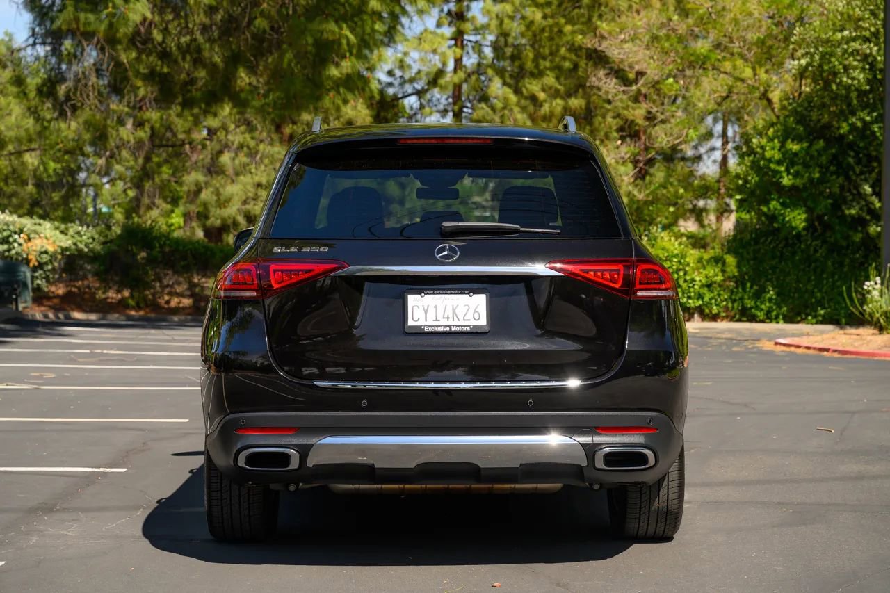 Used 2021 Mercedes-Benz GLE 350 w/ Premium Package image 4