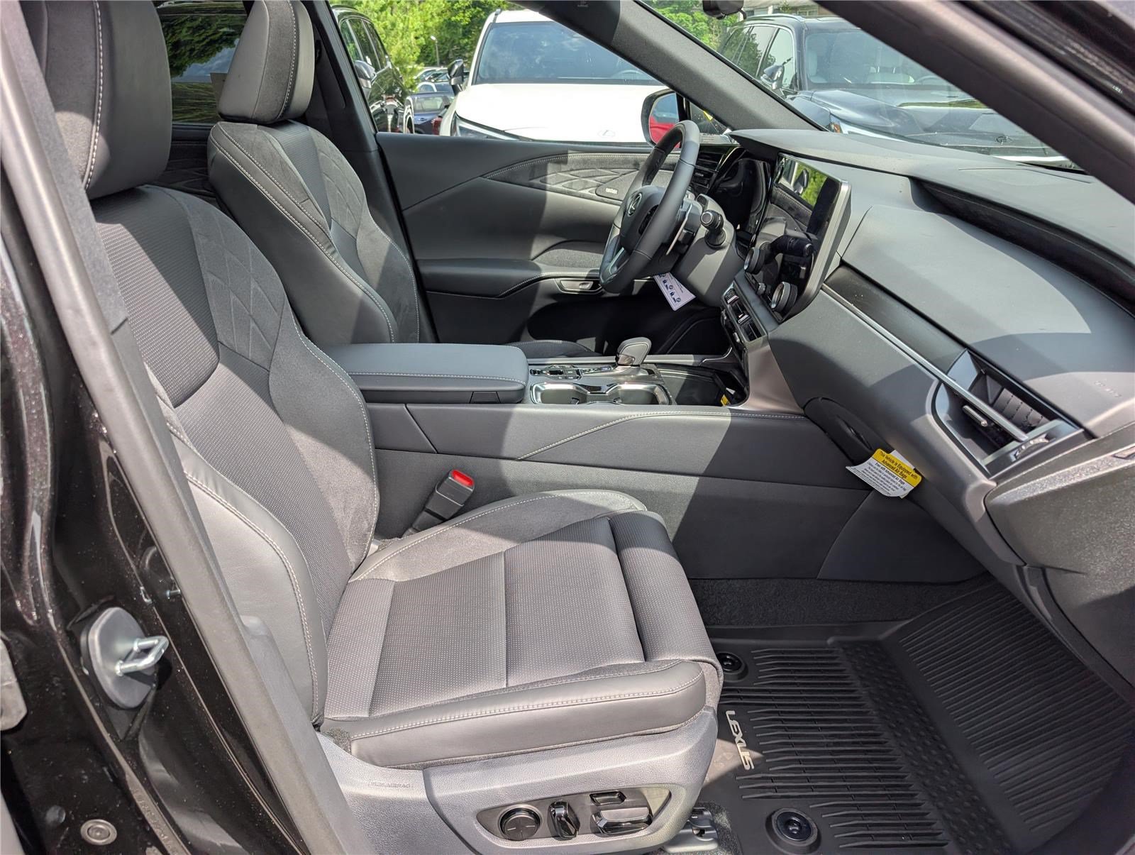 New 2026 Lexus RX 350 AWD w/ Convenience Package image 7