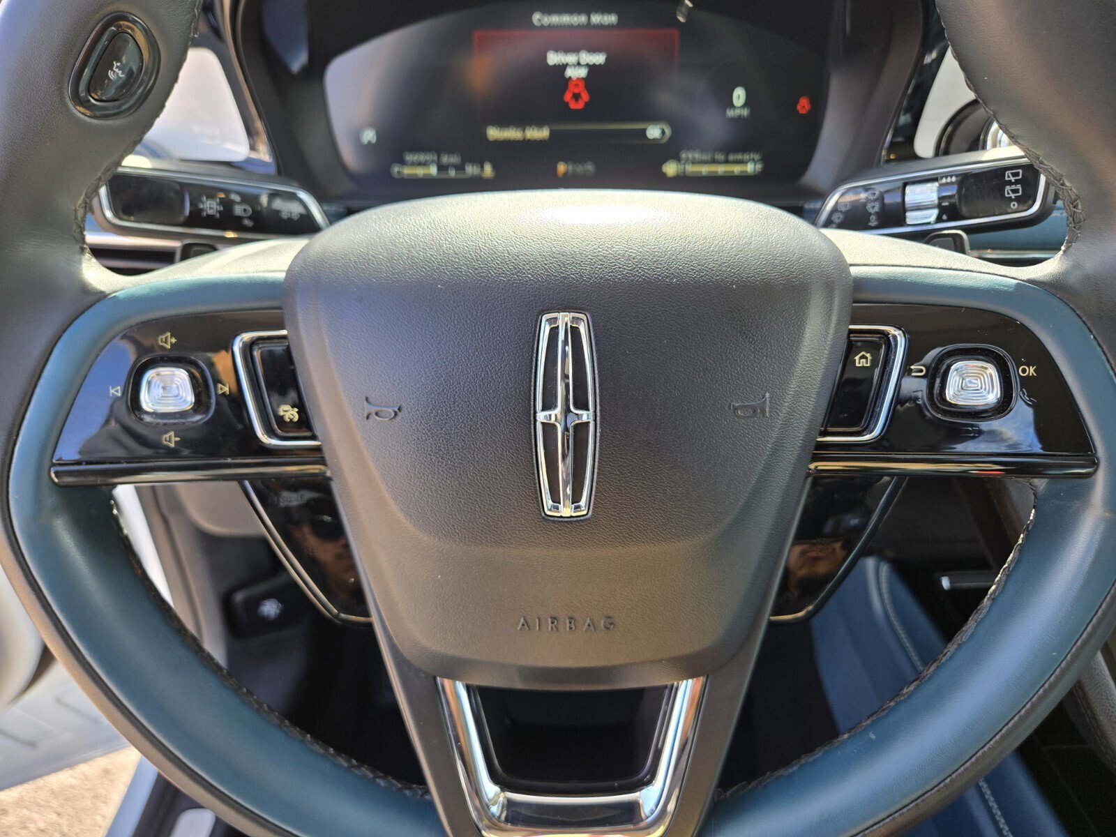 Used 2021 Lincoln Corsair Reserve w/ Equipment Group 201A image 22