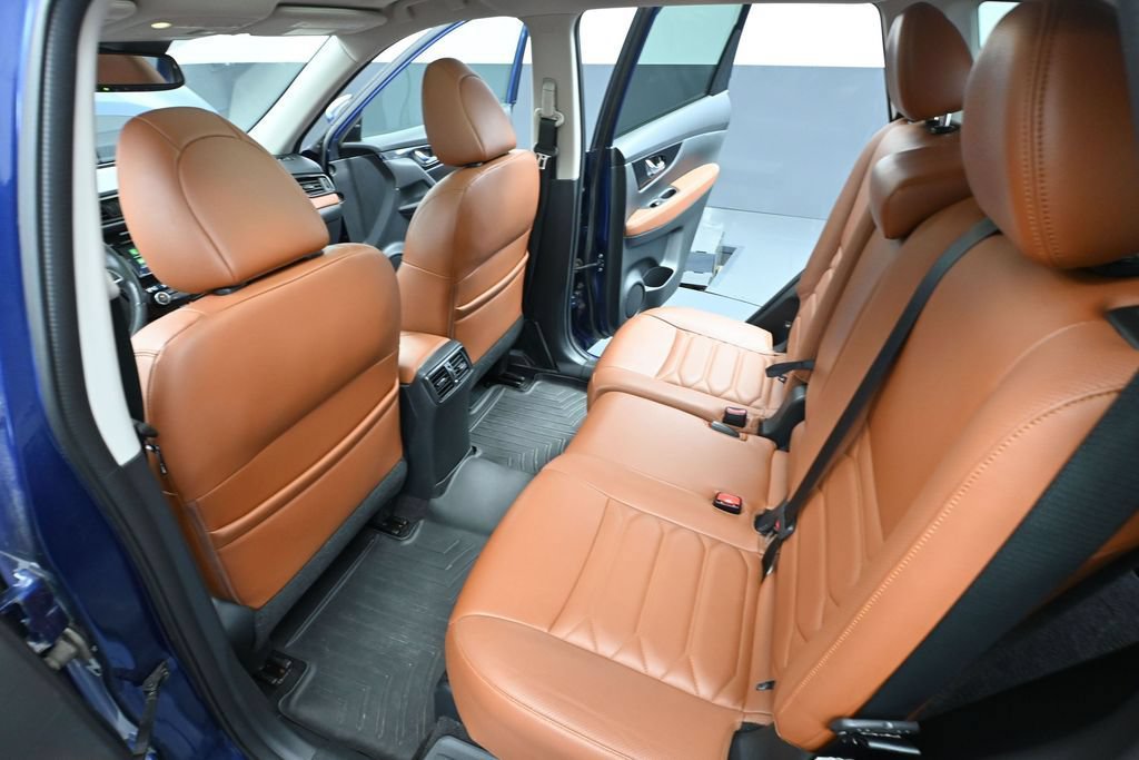 Used 2018 Nissan Rogue SL AWD/4WD image 36