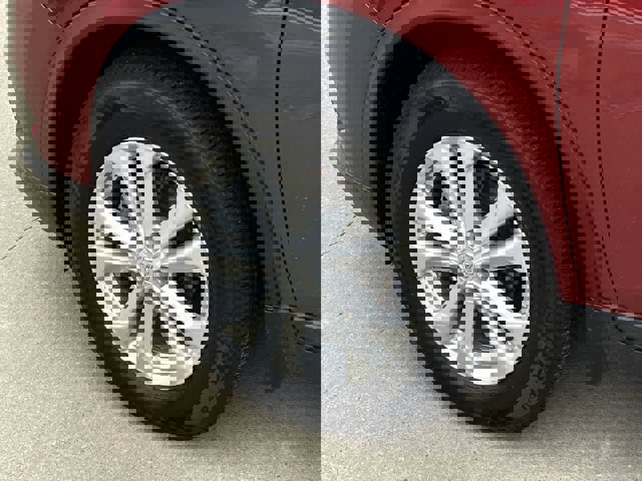 Used 2016 Nissan Rogue SV w/ SV Premium Package image 11