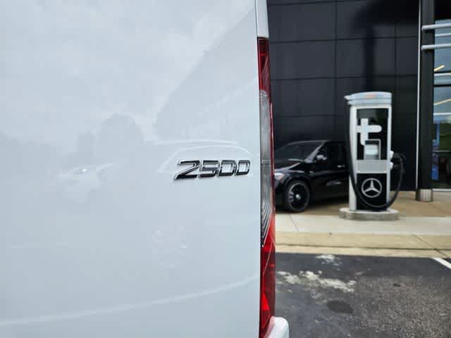 Used 2026 Mercedes-Benz Sprinter 2500 image 14