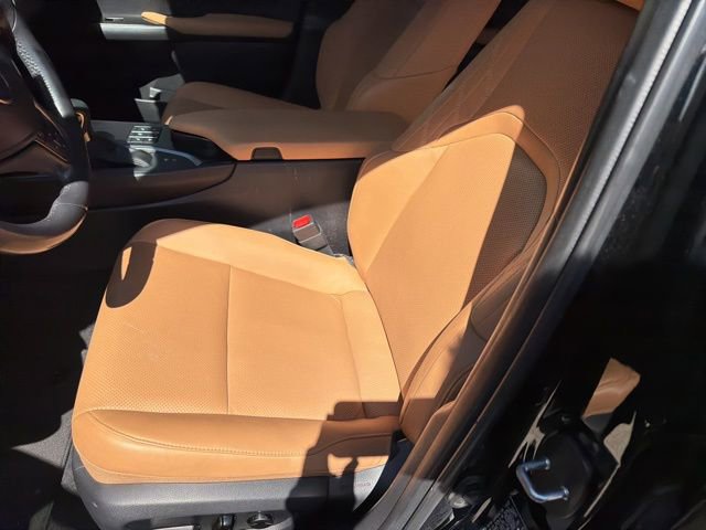 Used 2023 Lexus UX 250h FWD w/ Accessory Package (Z1) image 7