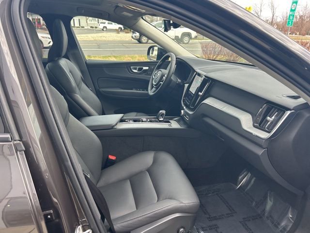 Certified 2025 Volvo XC60 B5 Plus w/ Climate Package image 15