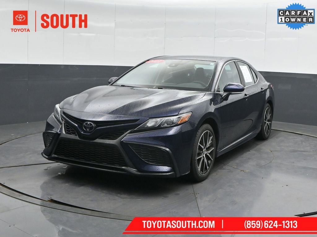 Used 2021 Toyota Camry SE w/ Convenience Package image 7