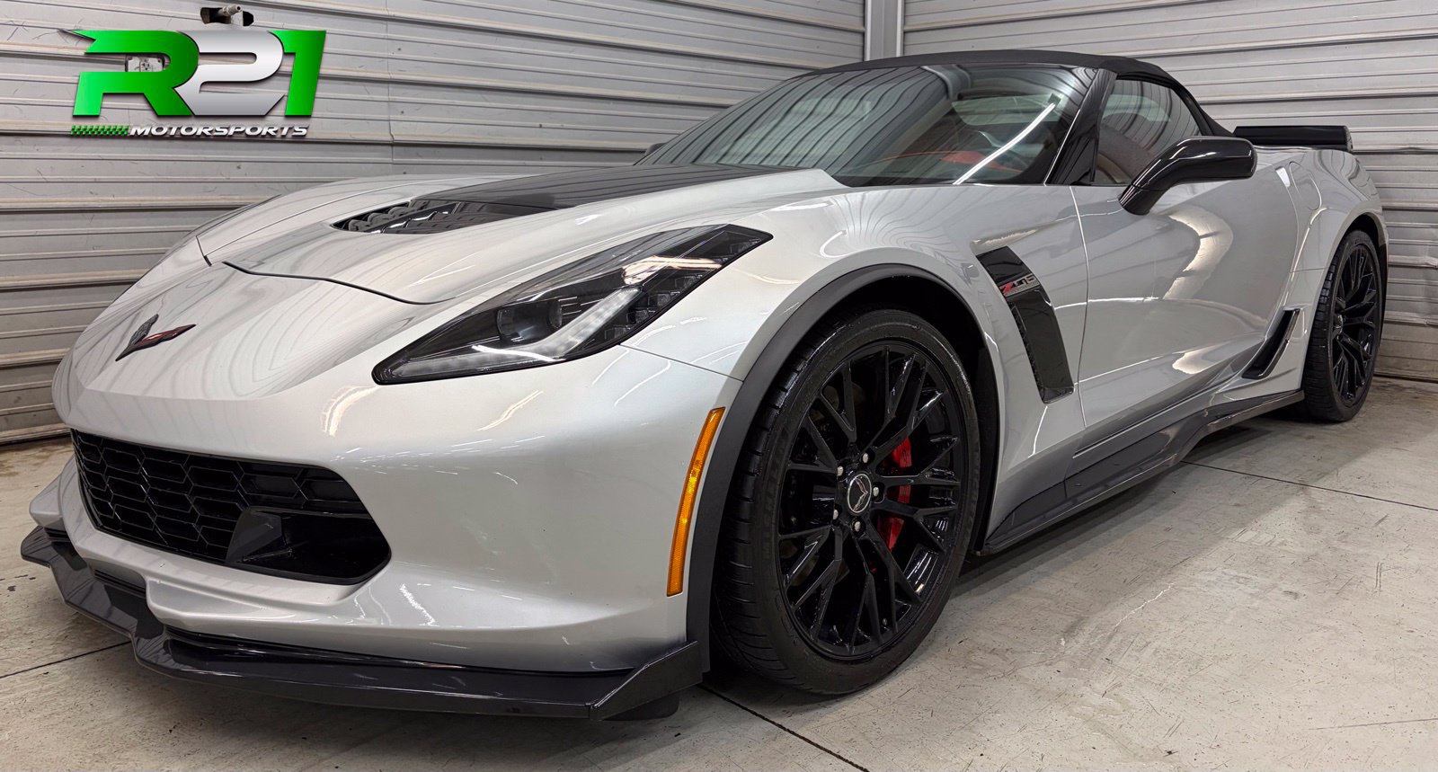 Used 2015 Chevrolet Corvette Z06 w/ 3LZ Preferred Equipment Group RWD image 1