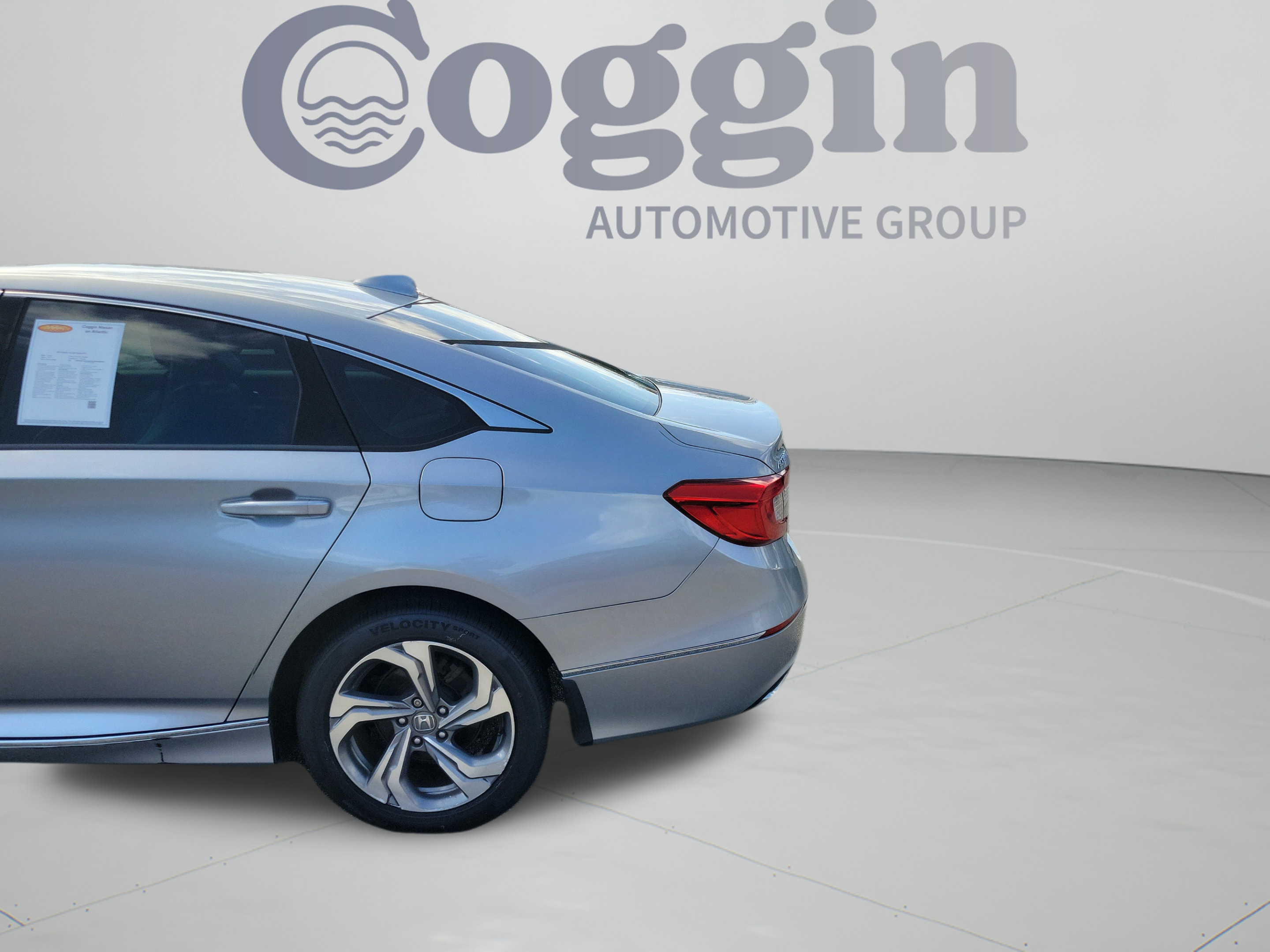 Used 2020 Honda Accord EX image 7