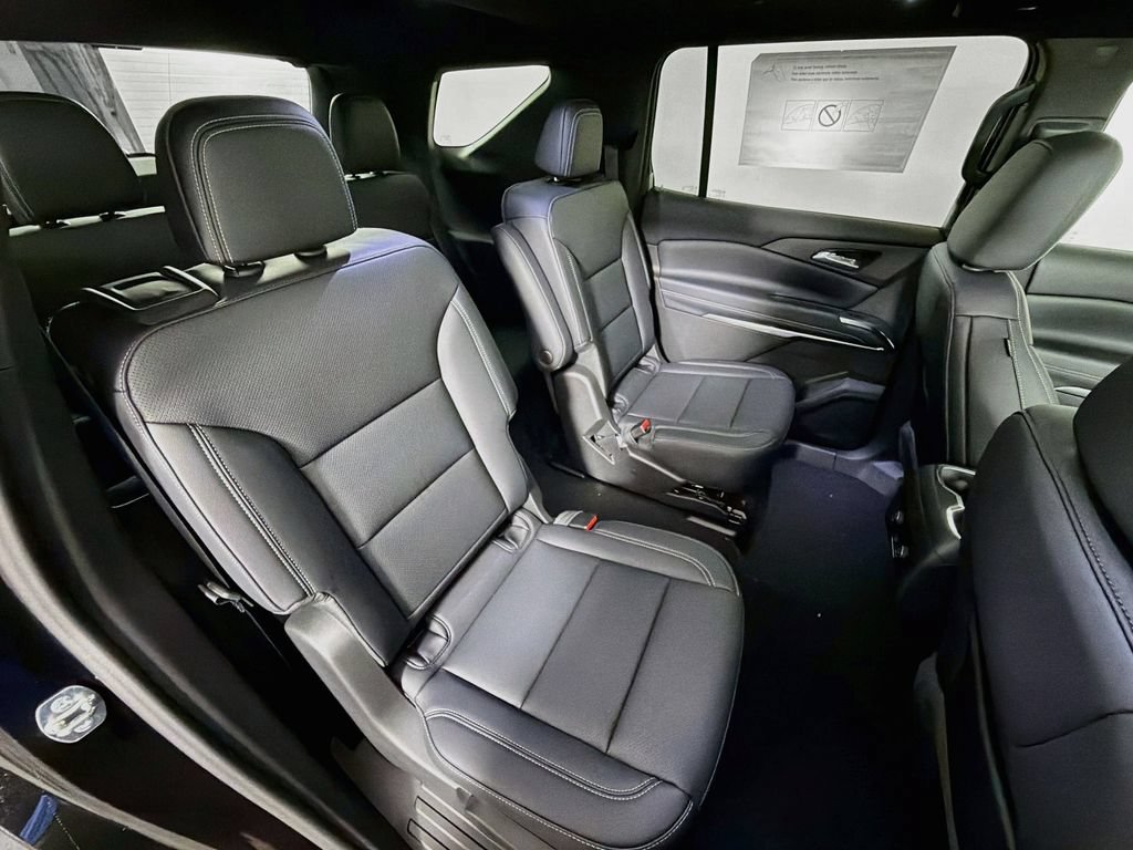 New 2027 Chevrolet Traverse LT w/ Sun and Wheel Package FWD image 29