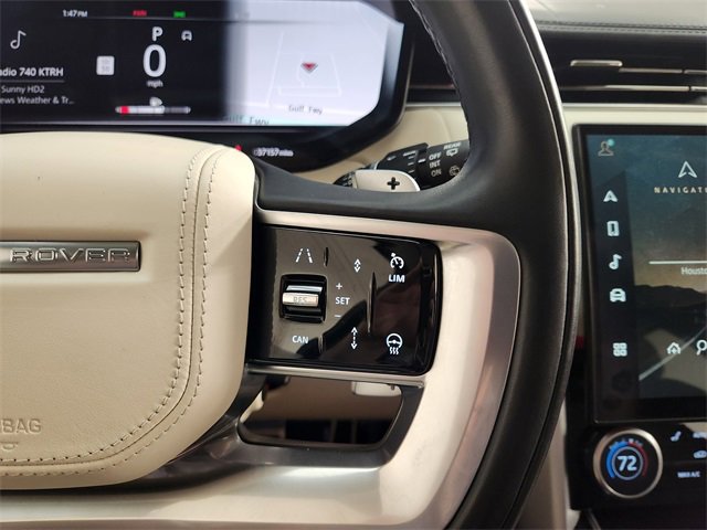 Used 2023 Land Rover Range Rover Long Wheelbase SE image 28