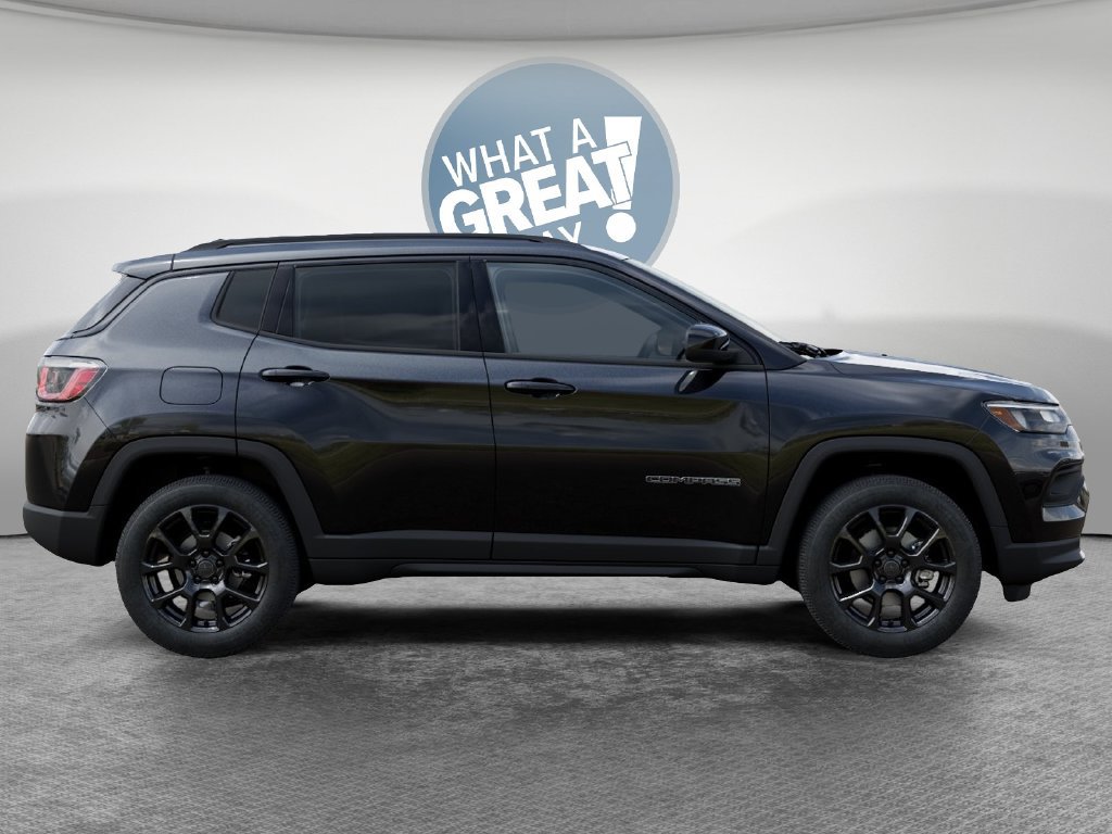 New 2026 Jeep Compass Latitude AWD/4WD image 21