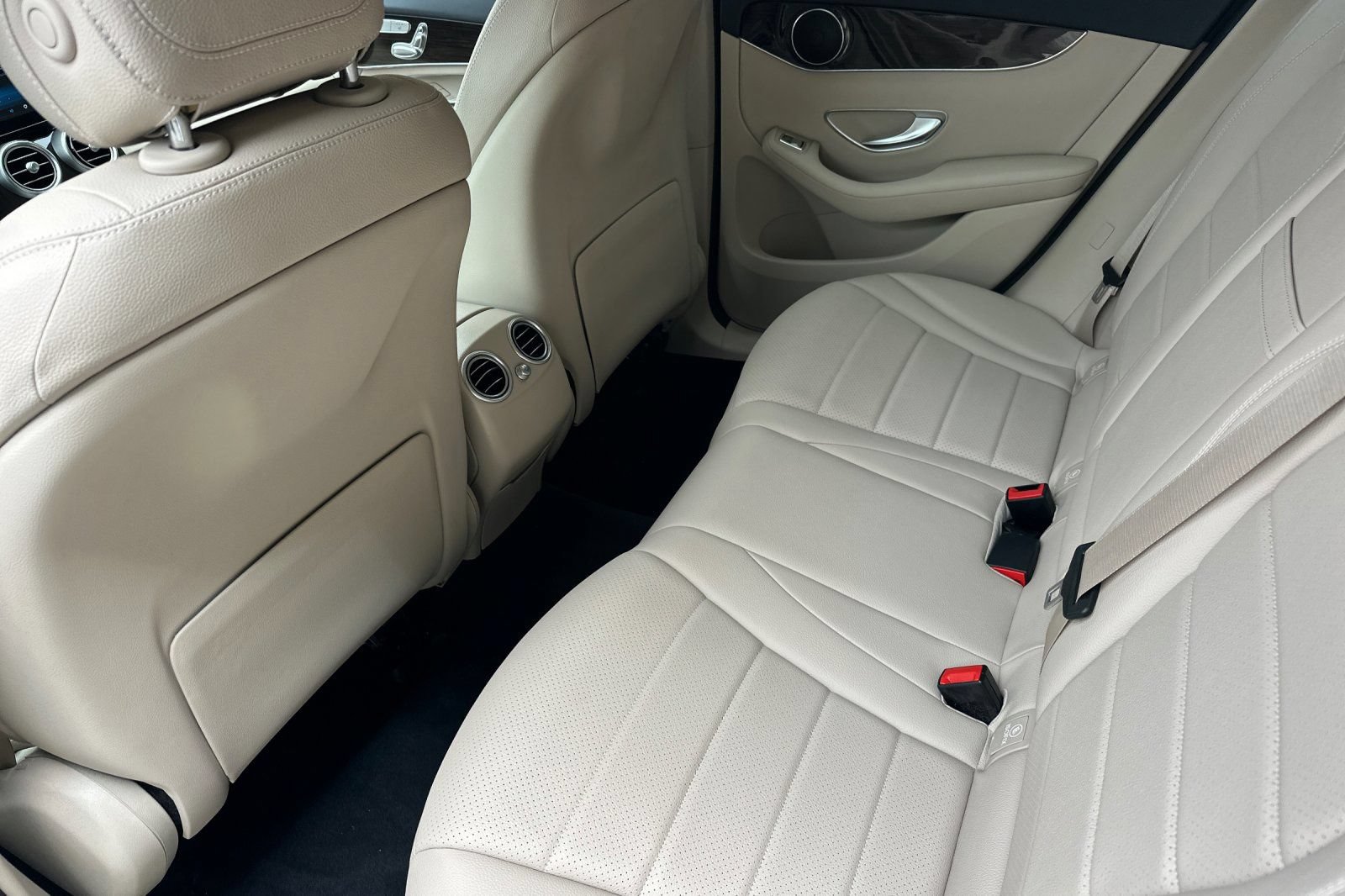 Used 2021 Mercedes-Benz GLC 300 4MATIC image 15