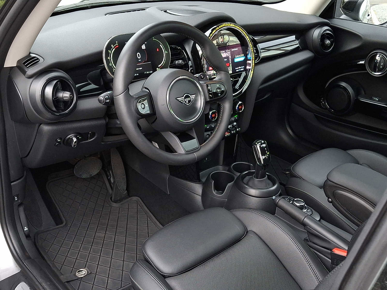 Used 2024 MINI Cooper S FWD image 10