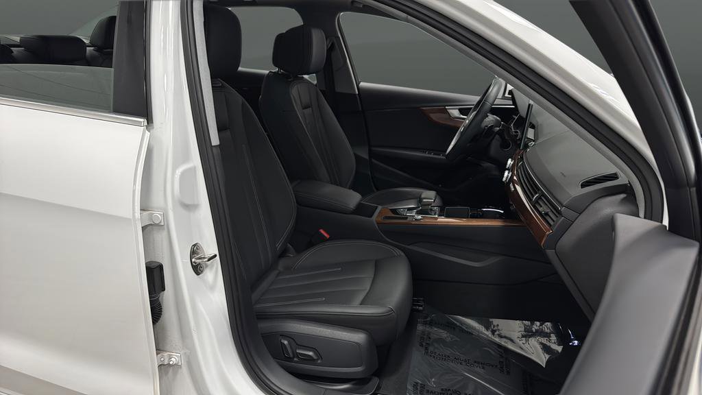 Used 2023 Audi A4 2.0T Premium w/ Convenience Package image 24