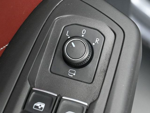 Used 2022 Volkswagen Atlas Cross Sport SEL Premium R-Line image 15