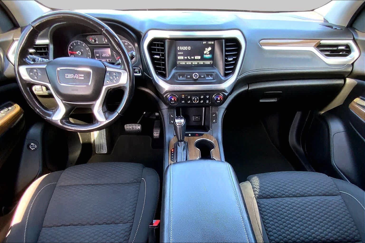 Used 2019 GMC Acadia SLE FWD image 14