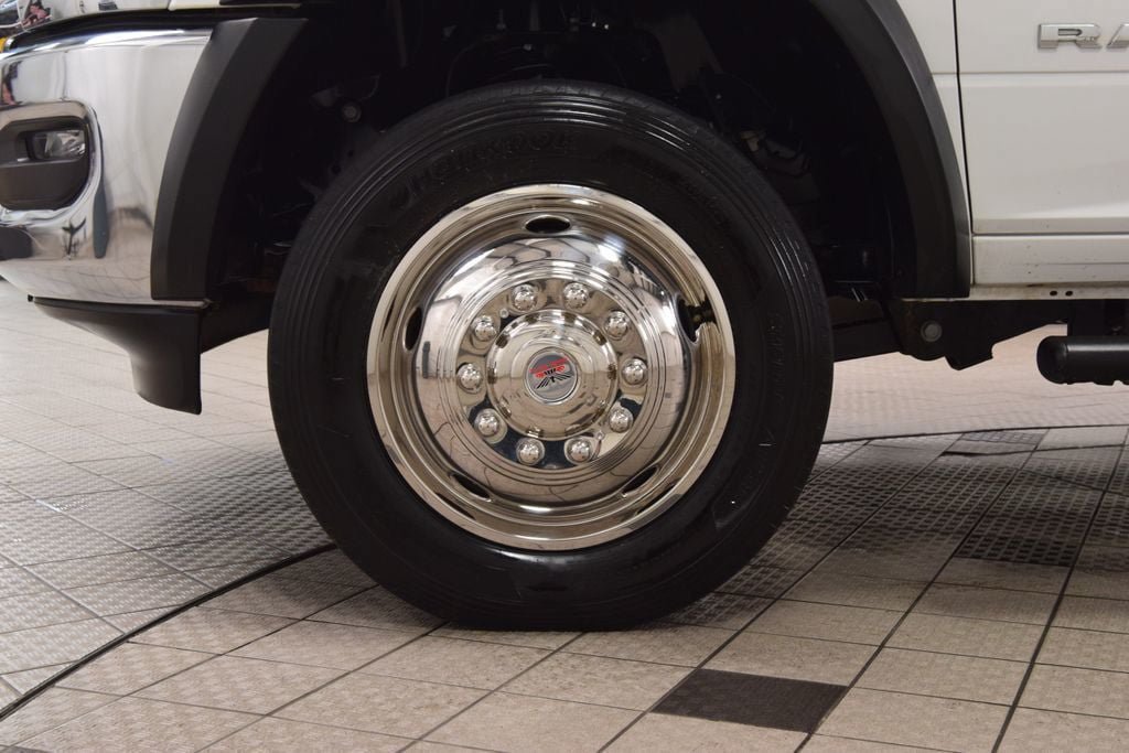 Used 2025 RAM 5500 4x4 Crew Cab image 18
